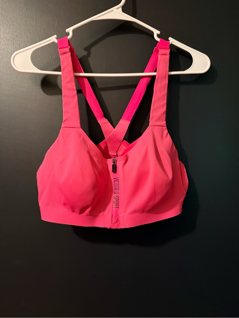 Victoria's Secret Sport Front-Zip Padded Bra — Bright Pink